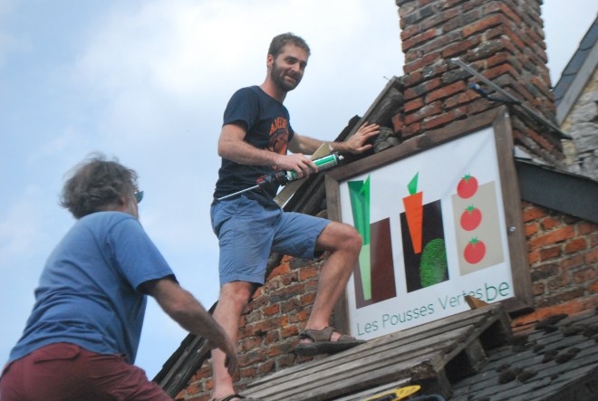 Panneau fixé, pas de chute à déclarer!