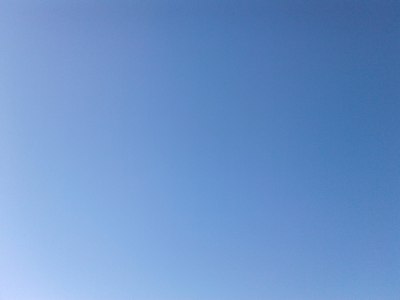 Bleu, le ciel est bleu...!